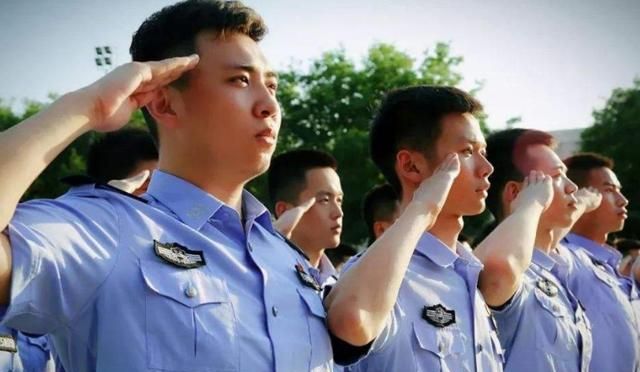 无需高考上名校、内部运作改成绩？当心这些“高考陷阱”